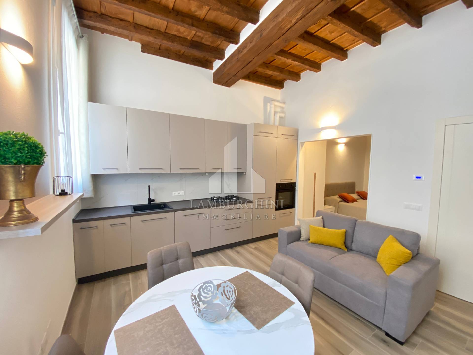 Appartamento in affitto a Ferrara, Centro storico