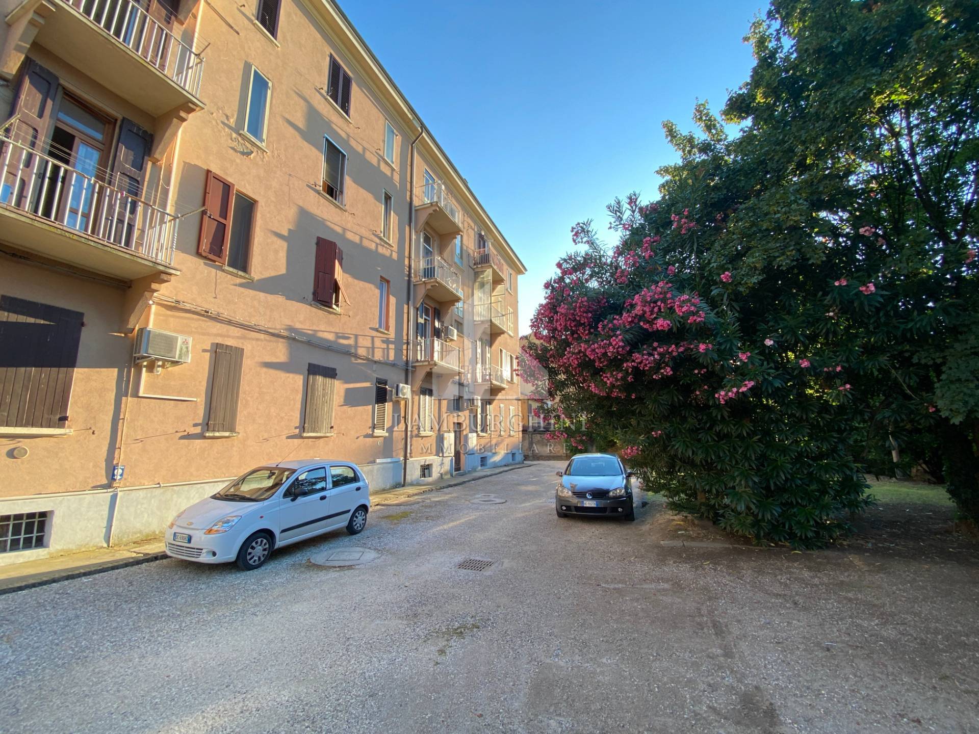 Appartamento in vendita a Ferrara, Entro Mura
