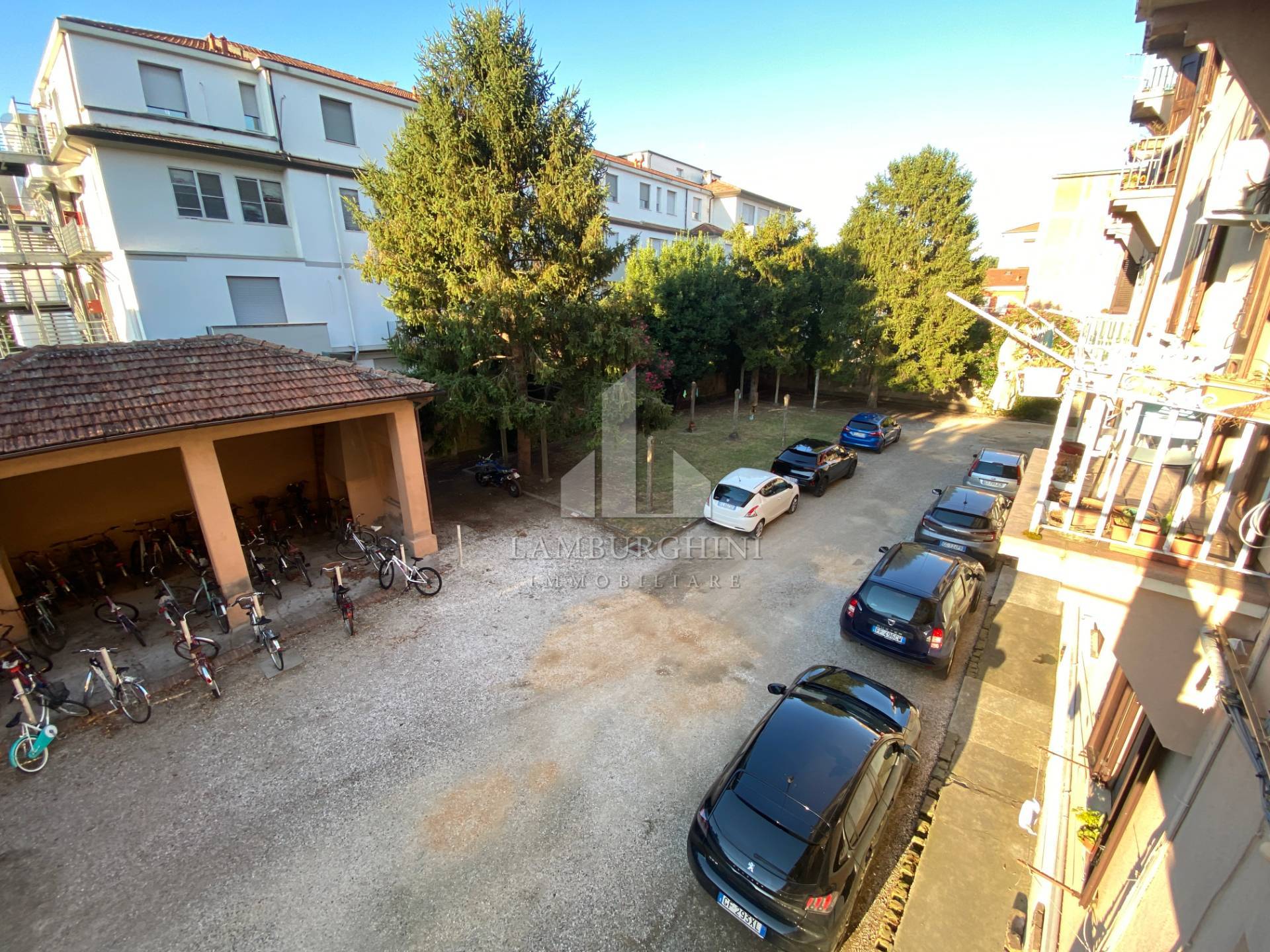 Appartamento in vendita a Ferrara, Entro Mura