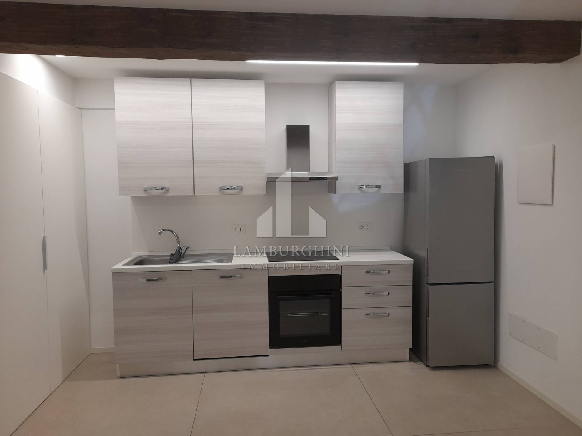 Appartamento in affitto a Ferrara, Centro storico