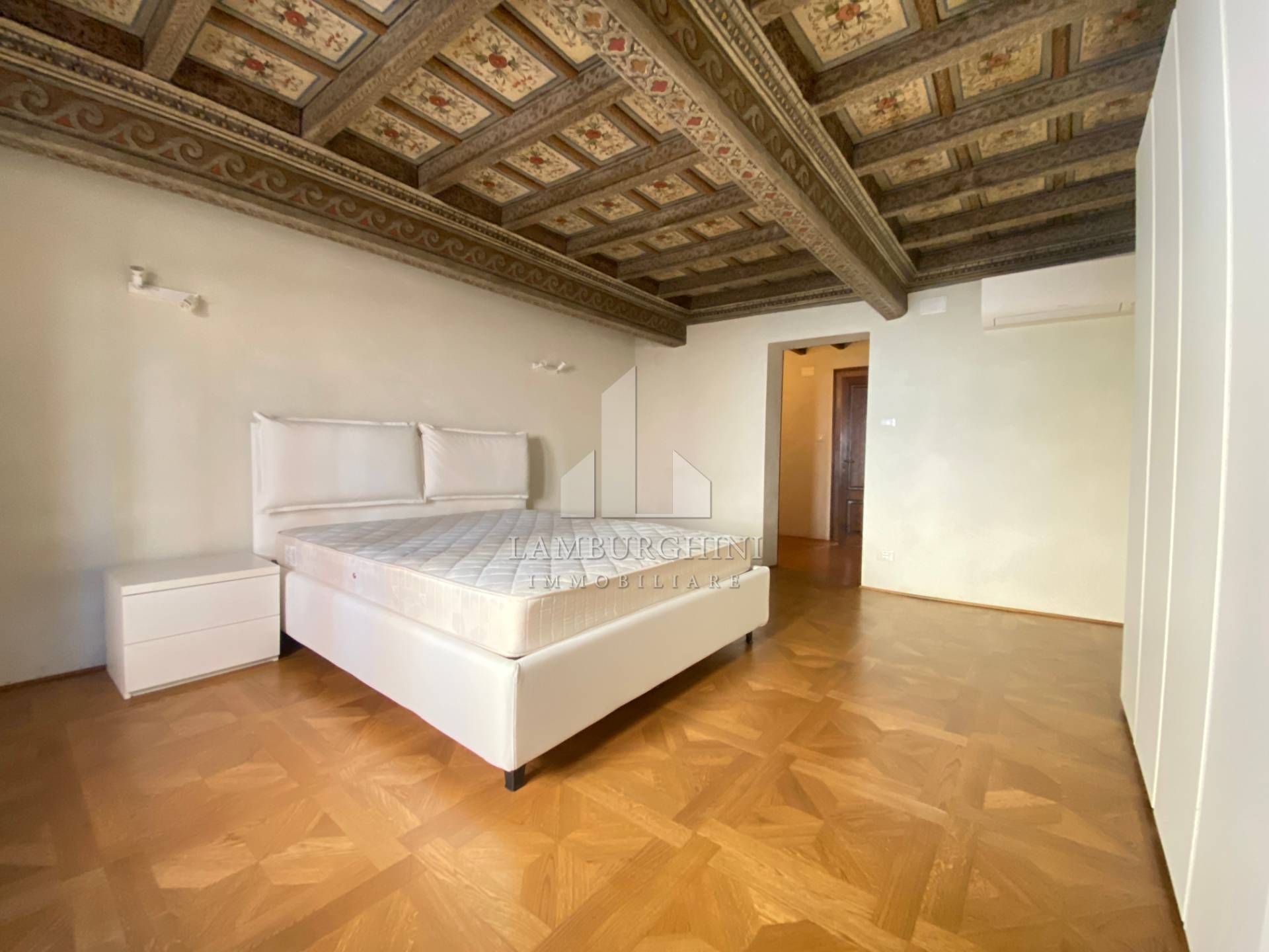 Appartamento in affitto a Ferrara, Centro storico
