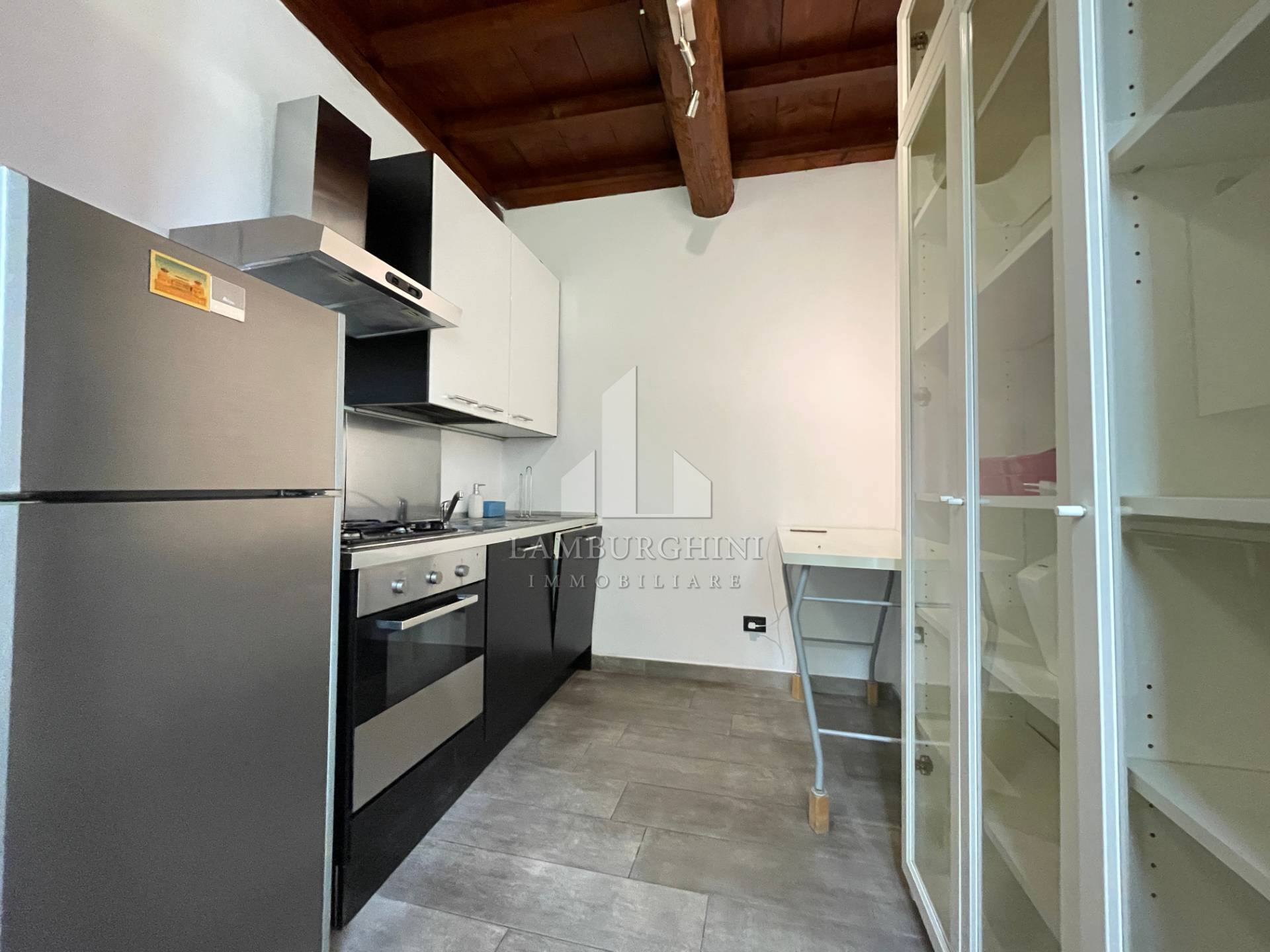 Appartamento in vendita a Ferrara, Centro storico