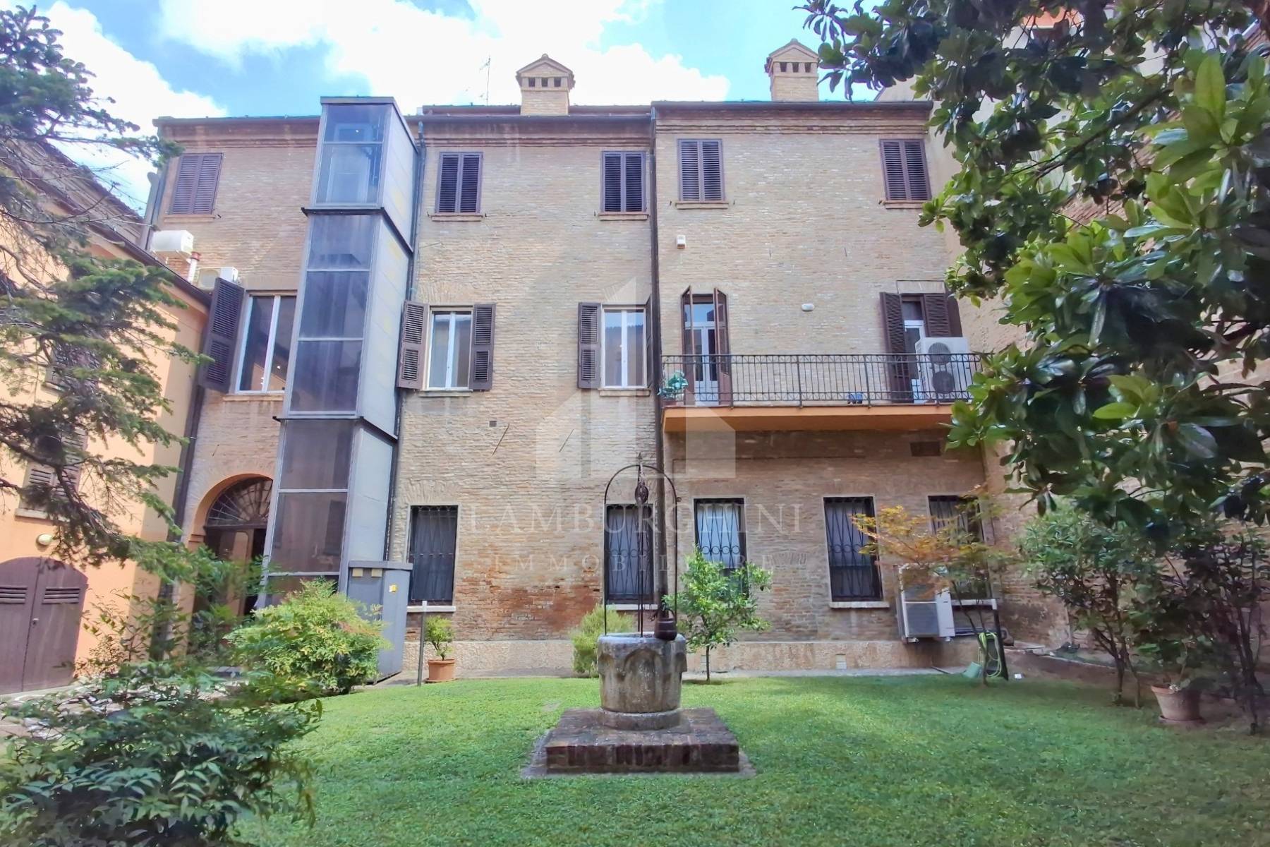 Appartamento in vendita a Ferrara, Centro storico