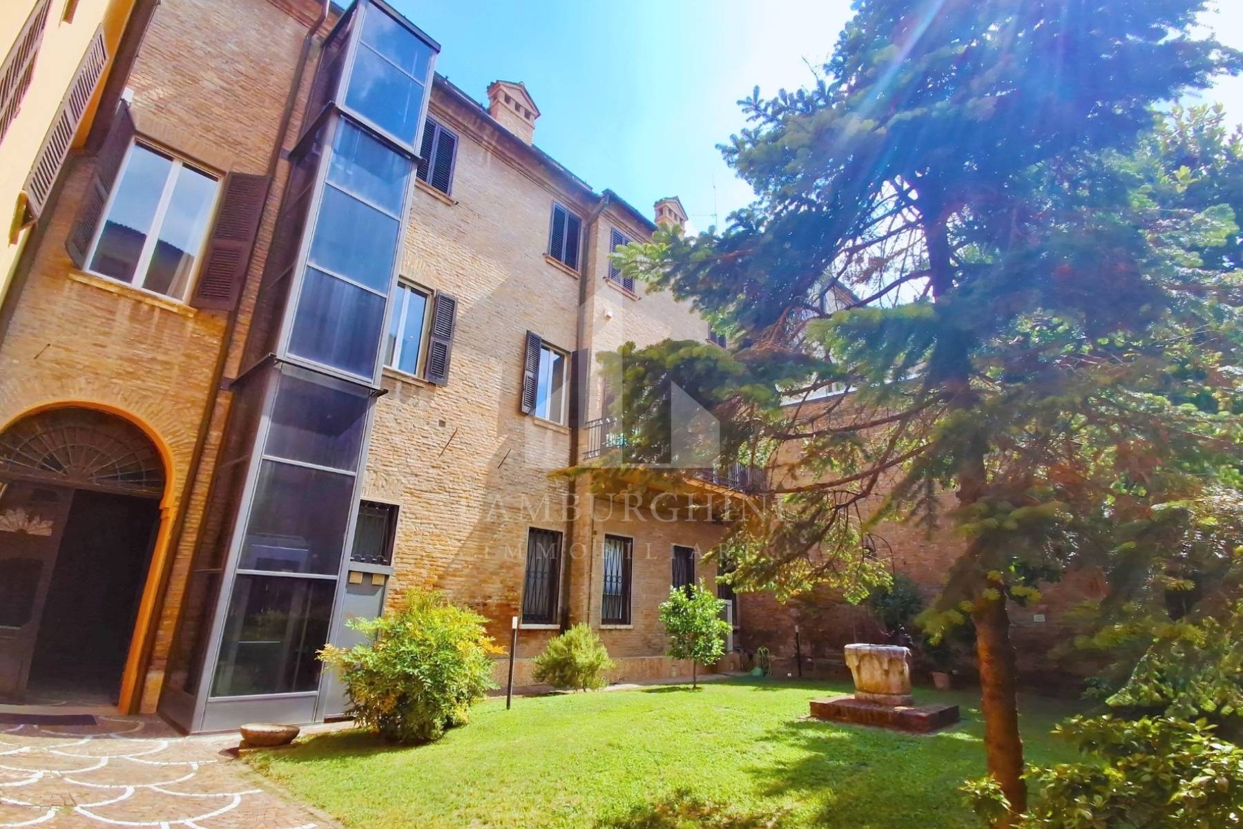 Appartamento in vendita a Ferrara, Centro storico