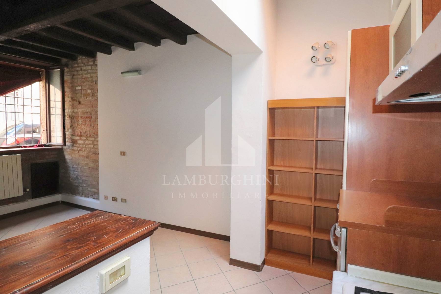 Casa indipendente in vendita a Ferrara, Centro storico