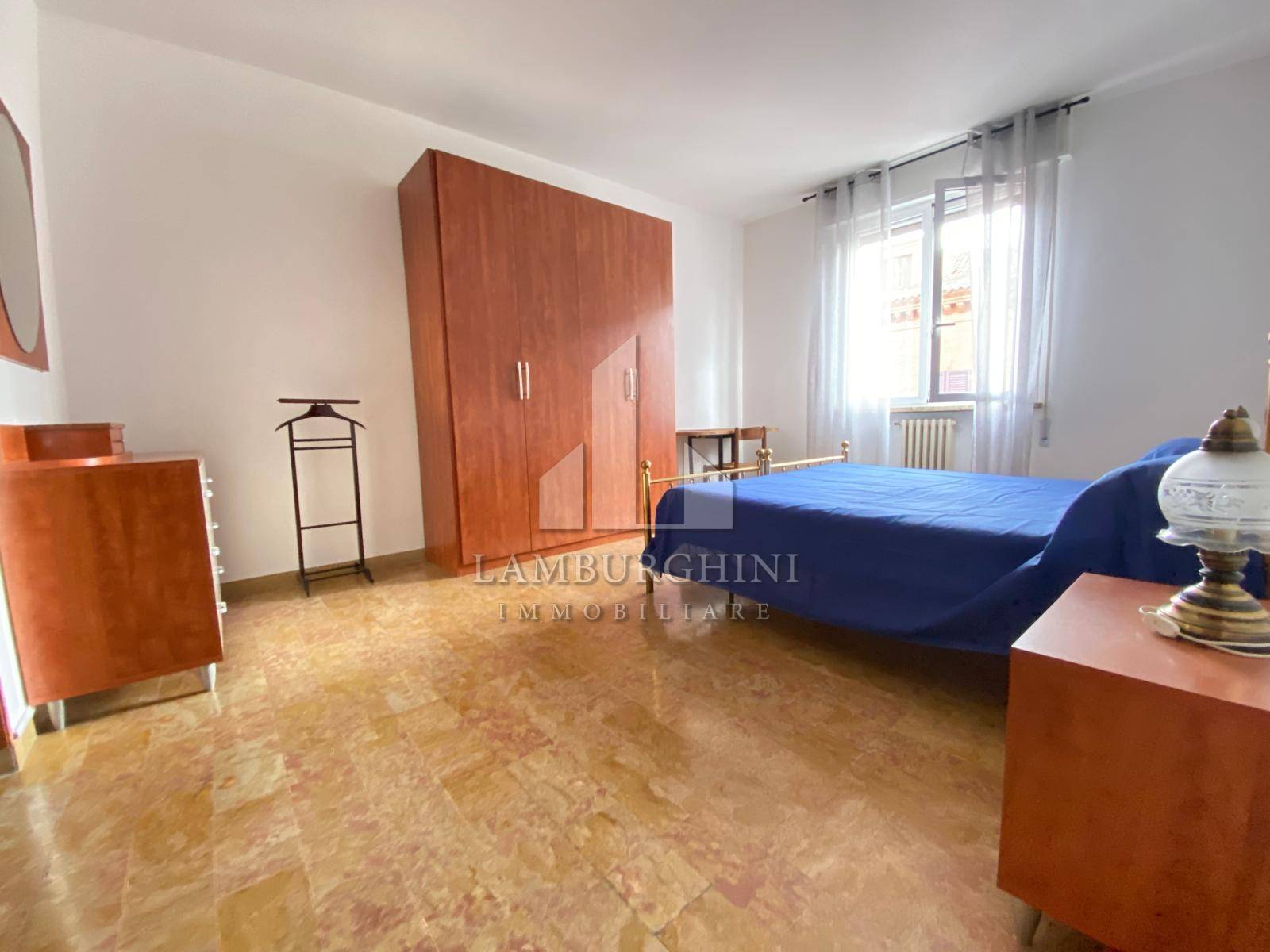 Appartamento in affitto a Ferrara, Centro storico