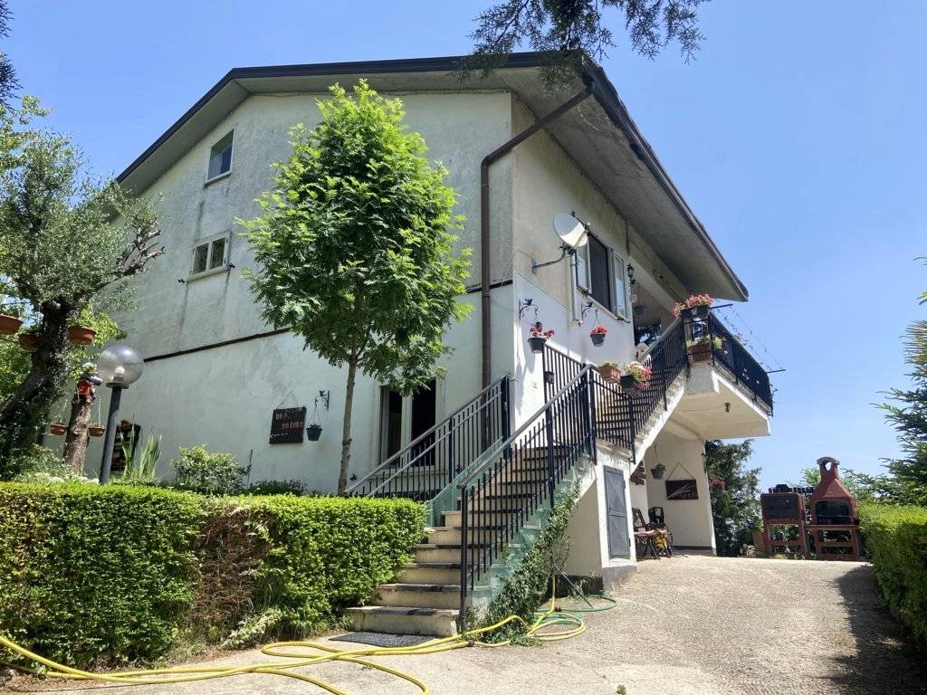 Casa indipendente in vendita a Castelfranci