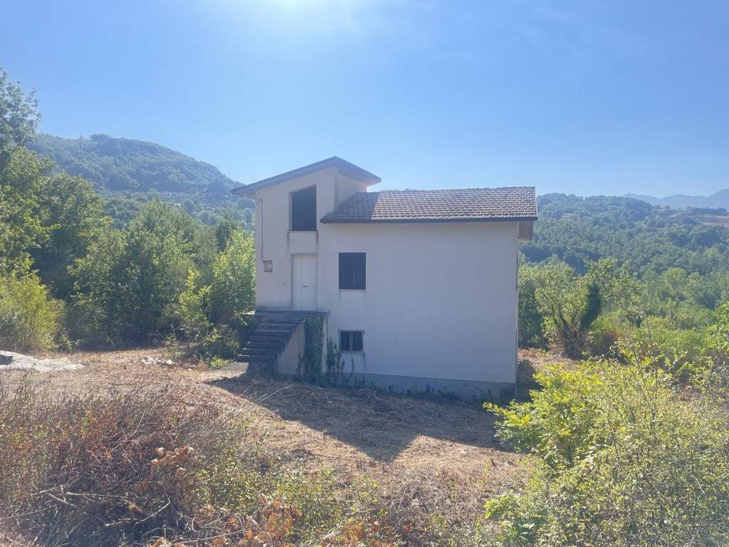 Casa indipendente in vendita a Montemarano