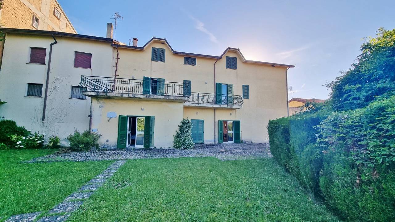 Villa bifamiliare in vendita a Torella dei Lombardi