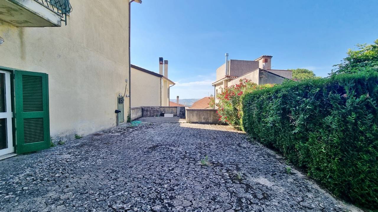 Villa bifamiliare in vendita a Torella dei Lombardi