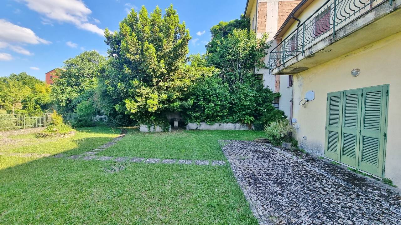 Villa bifamiliare in vendita a Torella dei Lombardi