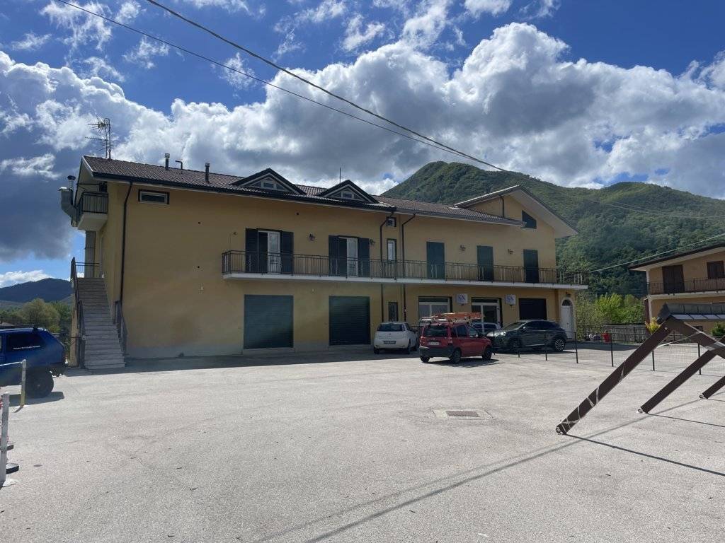 Soluzione indipendente bifamiliare in vendita a Volturara Irpina