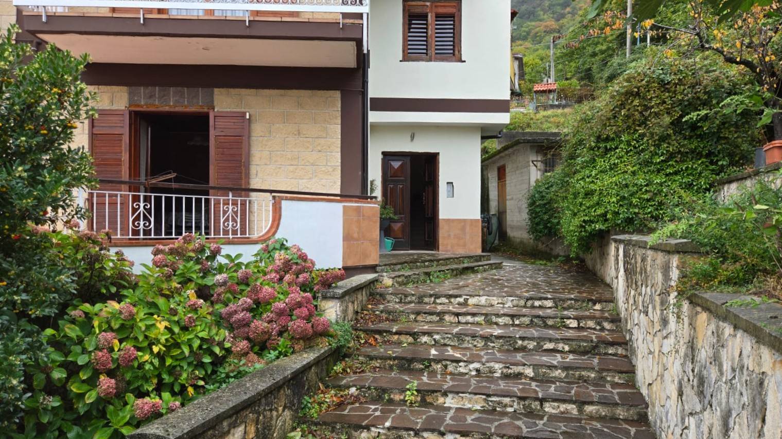 Villa in vendita a Ospedaletto d'Alpinolo