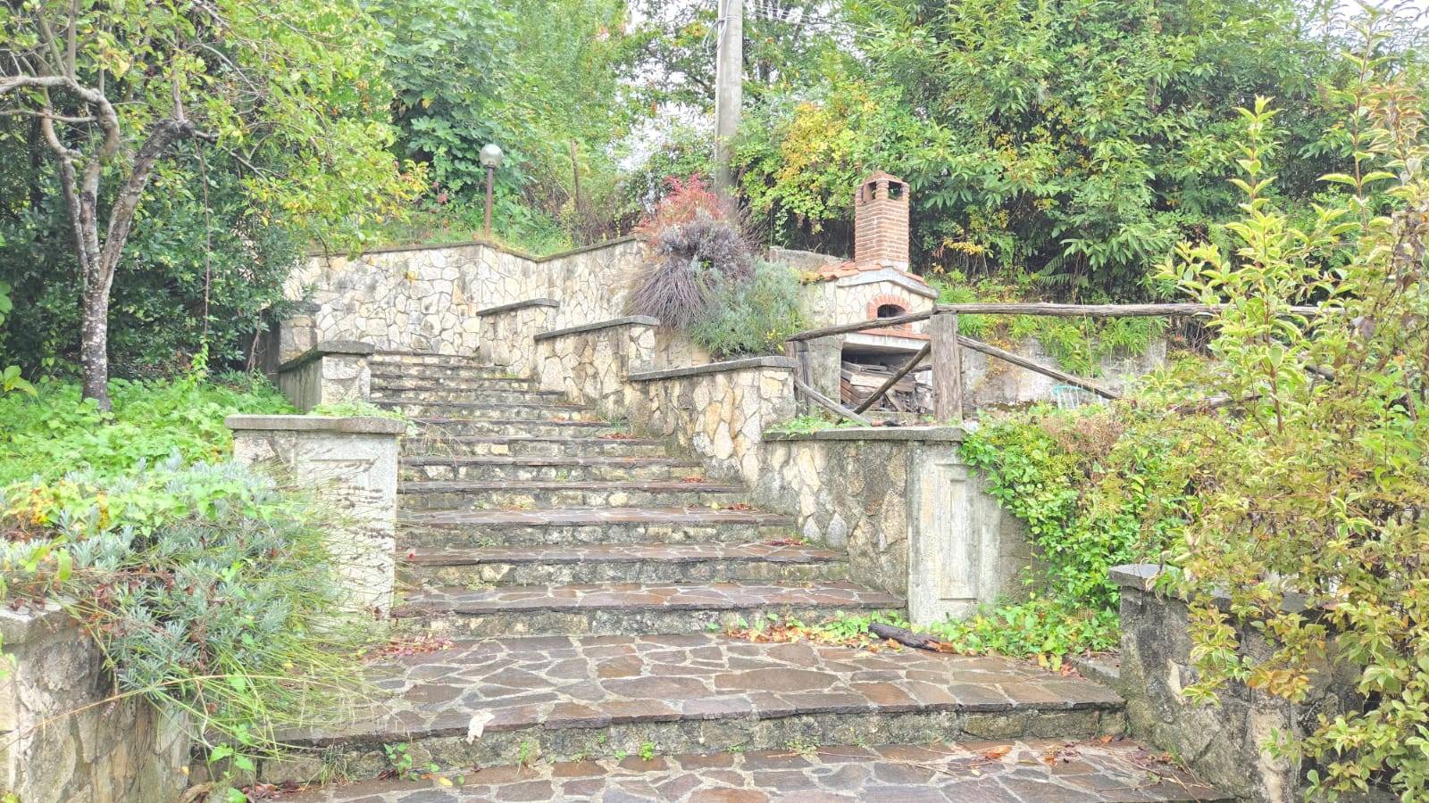Villa in vendita a Ospedaletto d'Alpinolo
