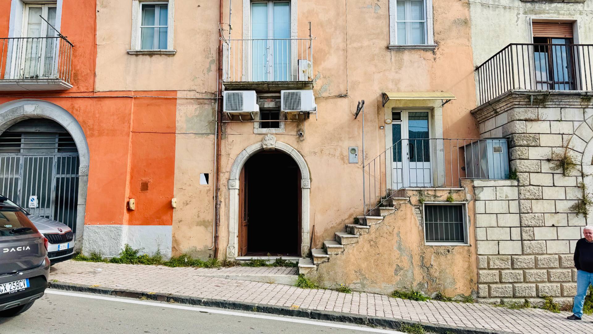 Locale Commerciale in vendita a Ariano Irpino