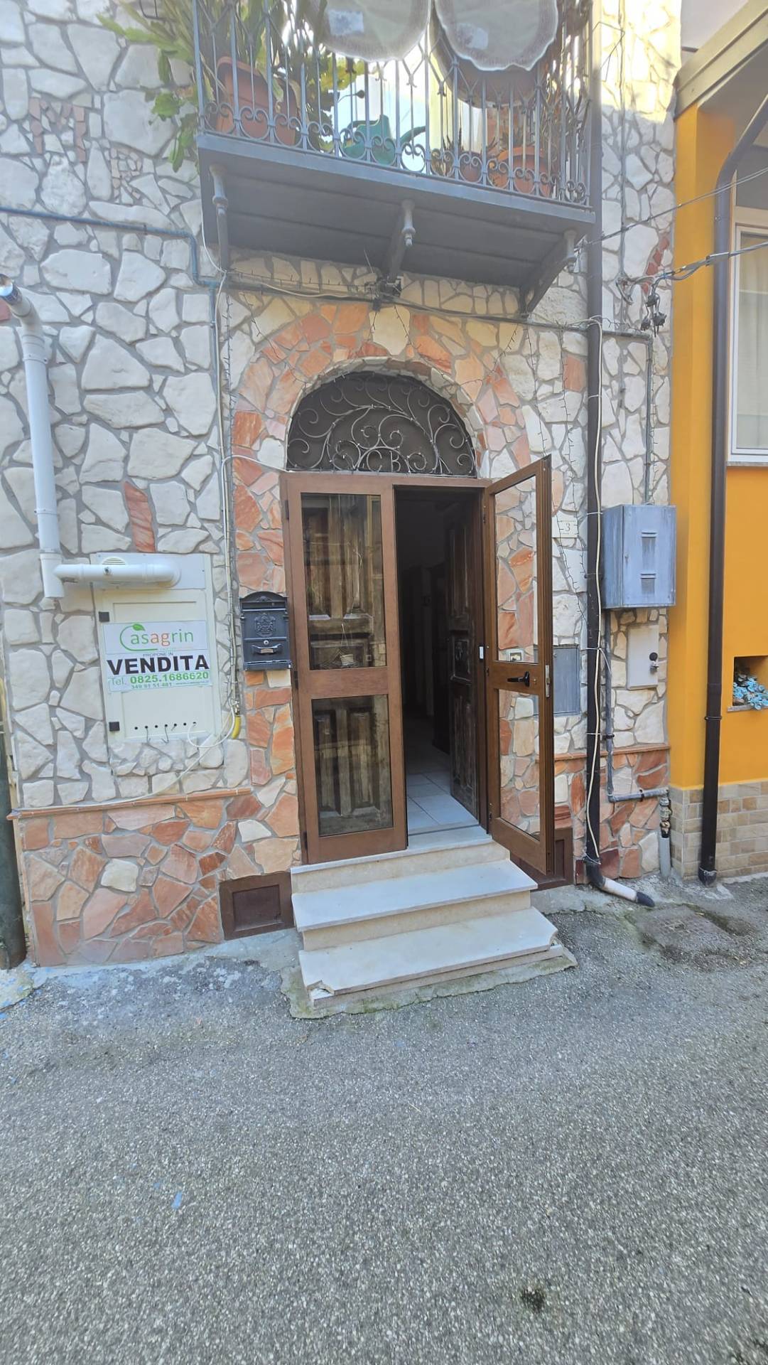 Casa Indipendente in vendita a San Leucio del Sannio