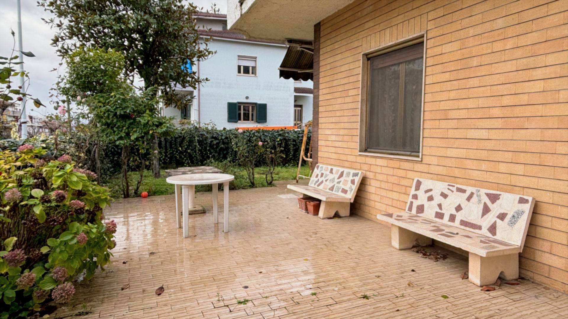 Villa bifamiliare in vendita a Apice, Apice Nuova