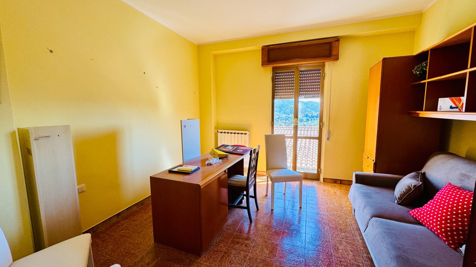 appartamento con terrazzo in vendita a Ceppaloni