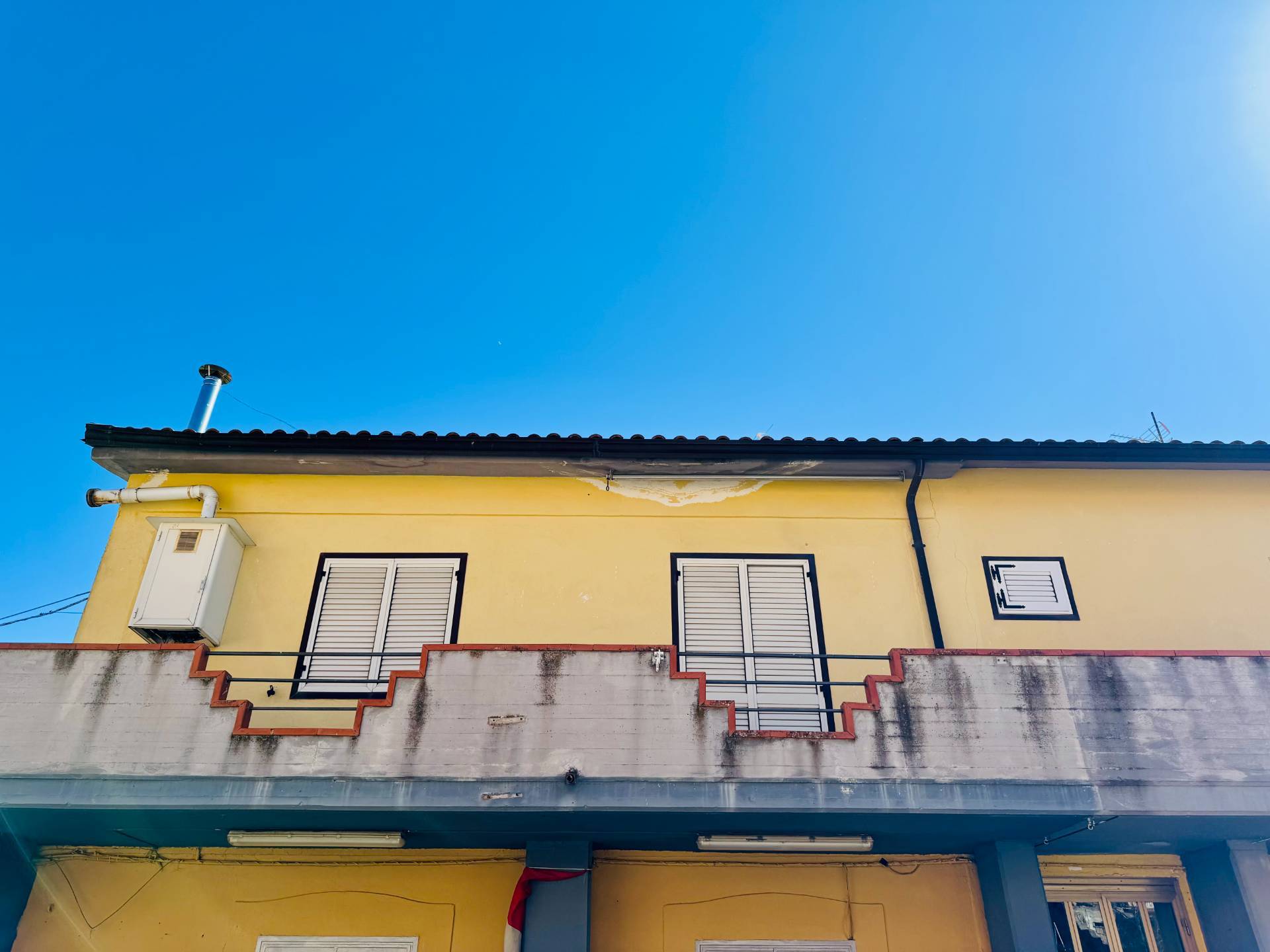 appartamento con terrazzo in vendita a Ceppaloni