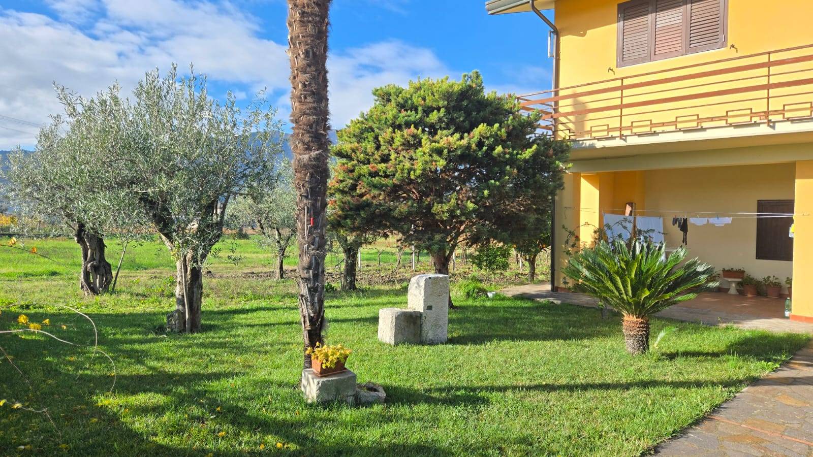 Villa bifamiliare in vendita a Paternopoli
