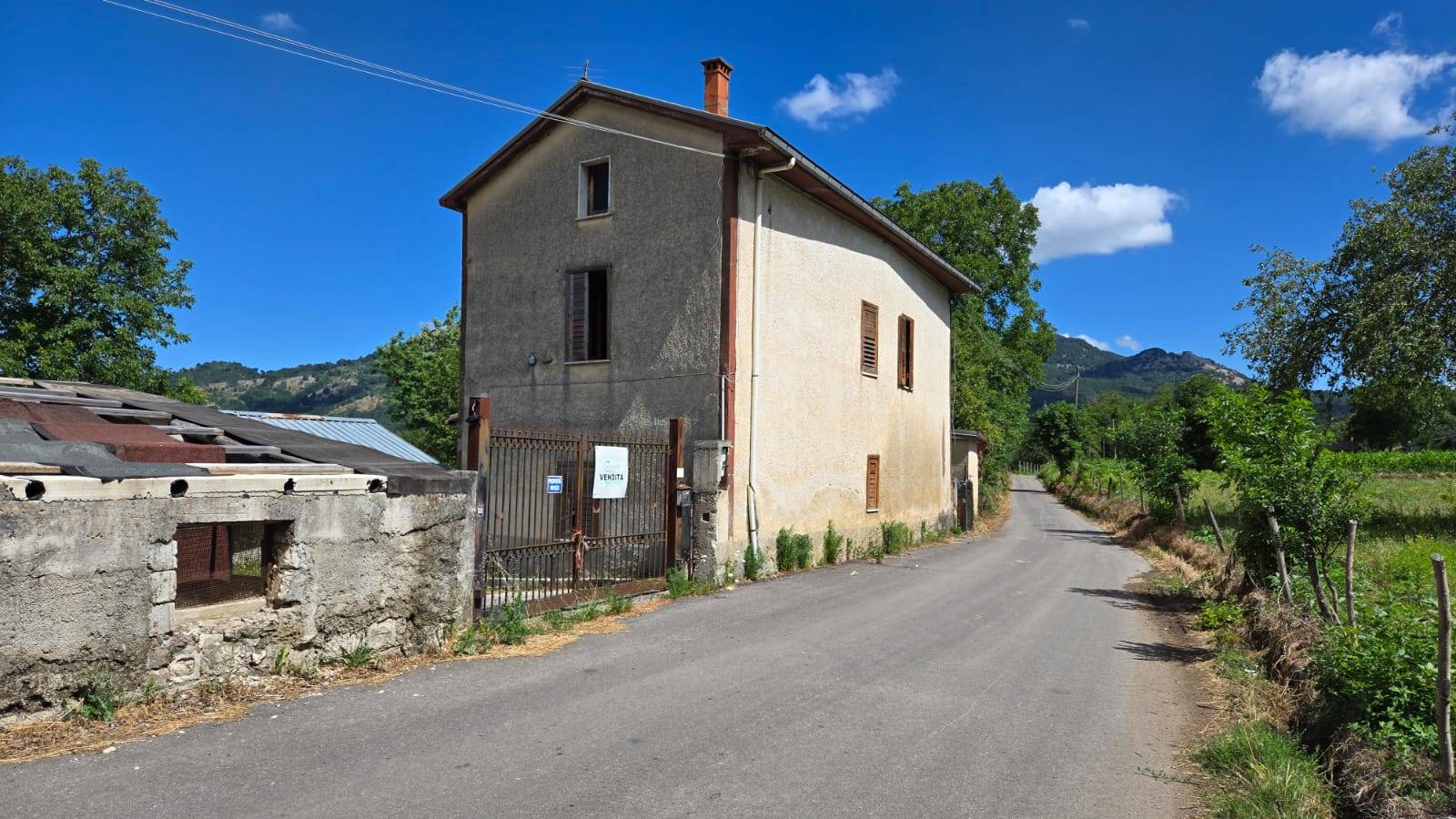 Fabbricato da riattare in vendita a Volturara Irpina