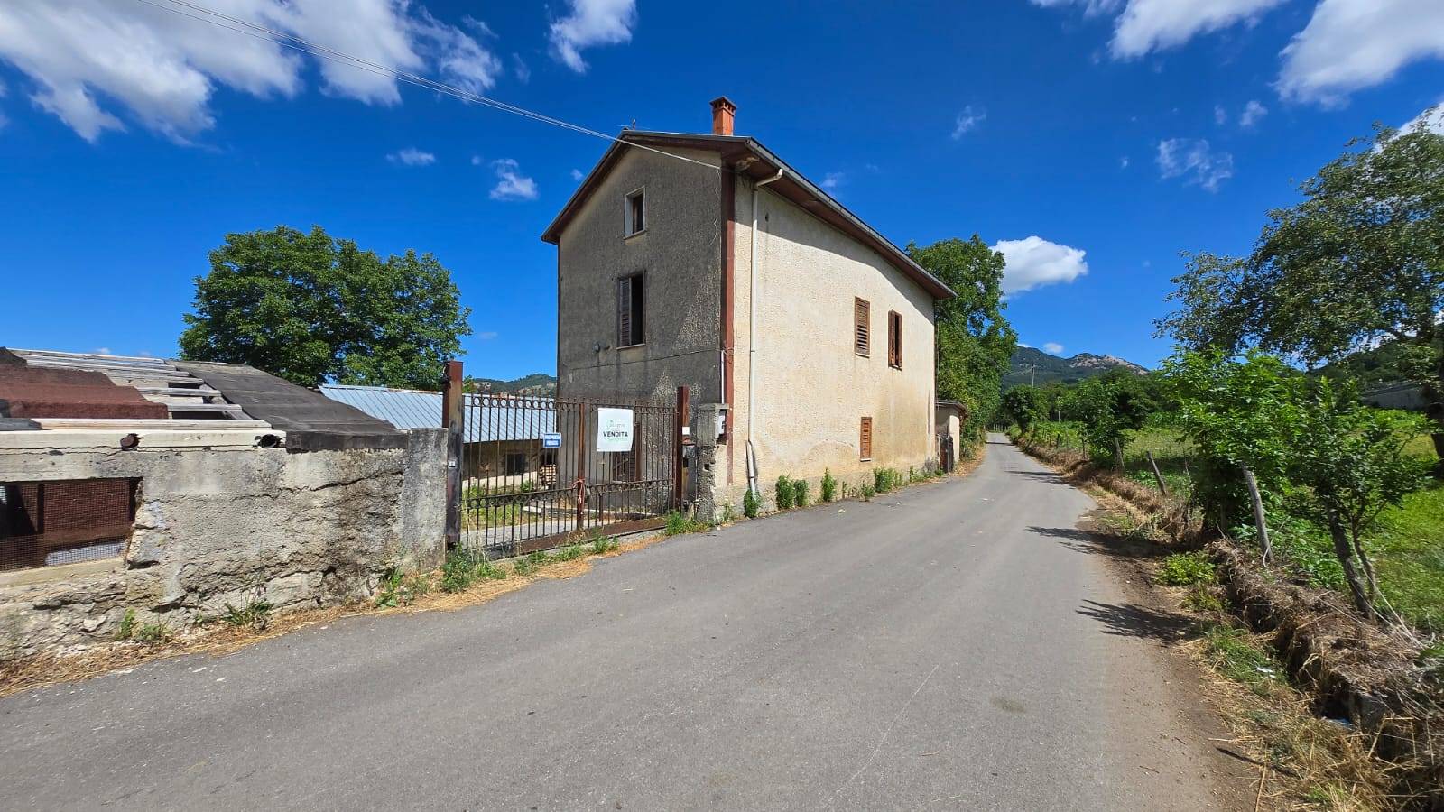 Fabbricato da riattare in vendita a Volturara Irpina