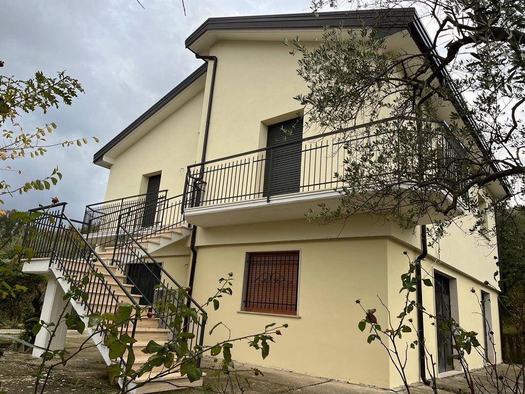 Casa Indipendente in vendita a Montemarano