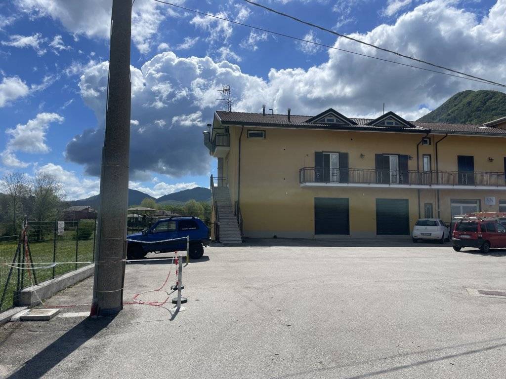 Soluzione indipendente bifamiliare in vendita a Volturara Irpina