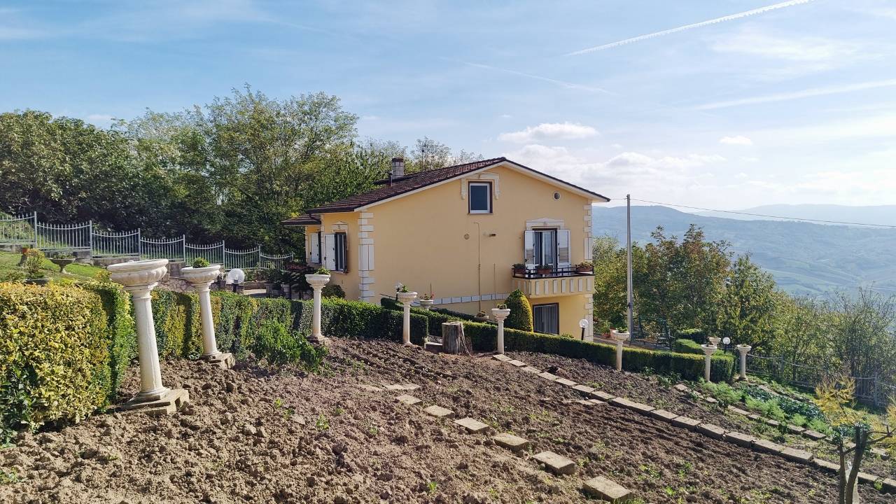Villa in vendita a Villanova del Battista