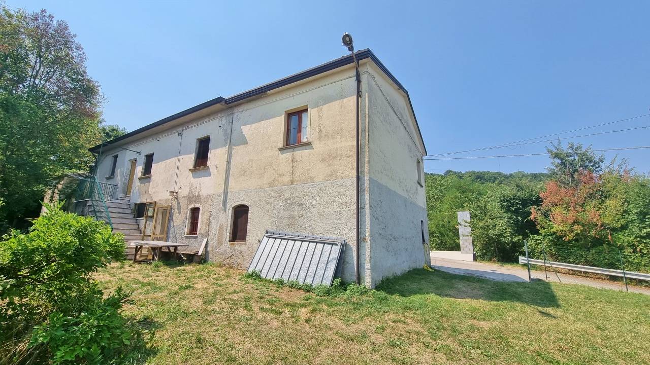 Casa Indipendente in vendita a Trevico, Bassomanno