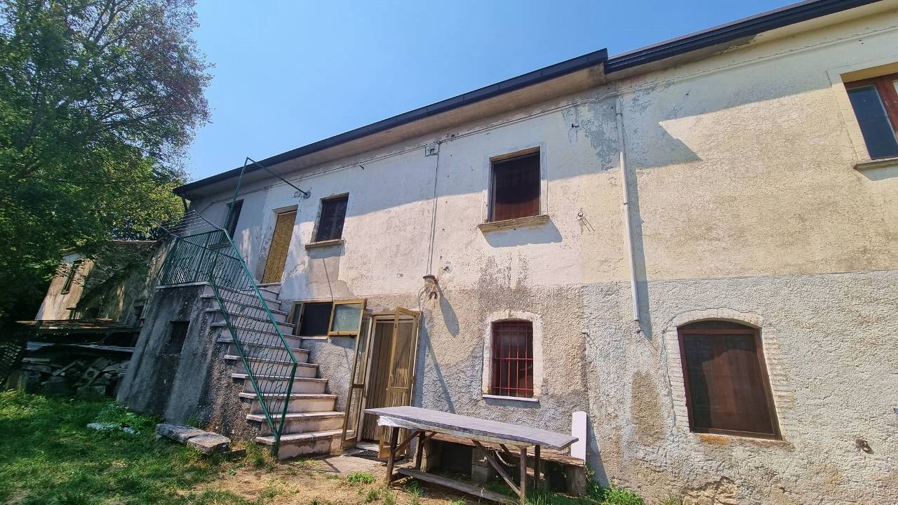 Casa Indipendente in vendita a Trevico, Bassomanno