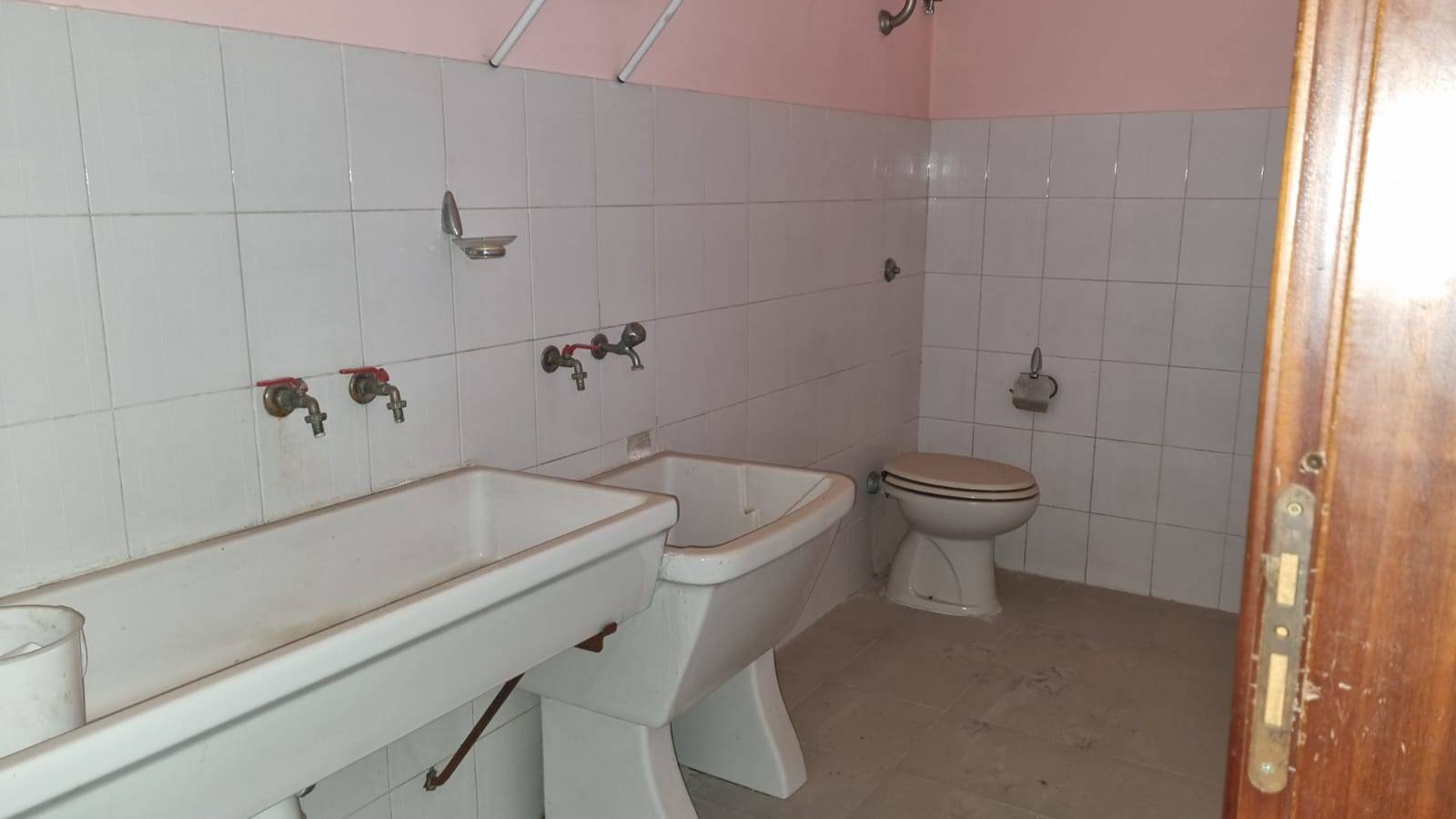 Locale commerciale in affitto a Grottaminarda