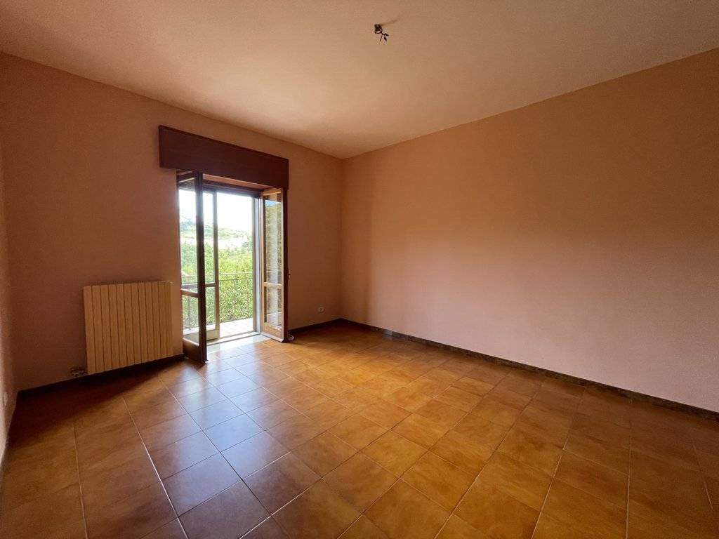 appartamento con giardino in vendita a Montemarano