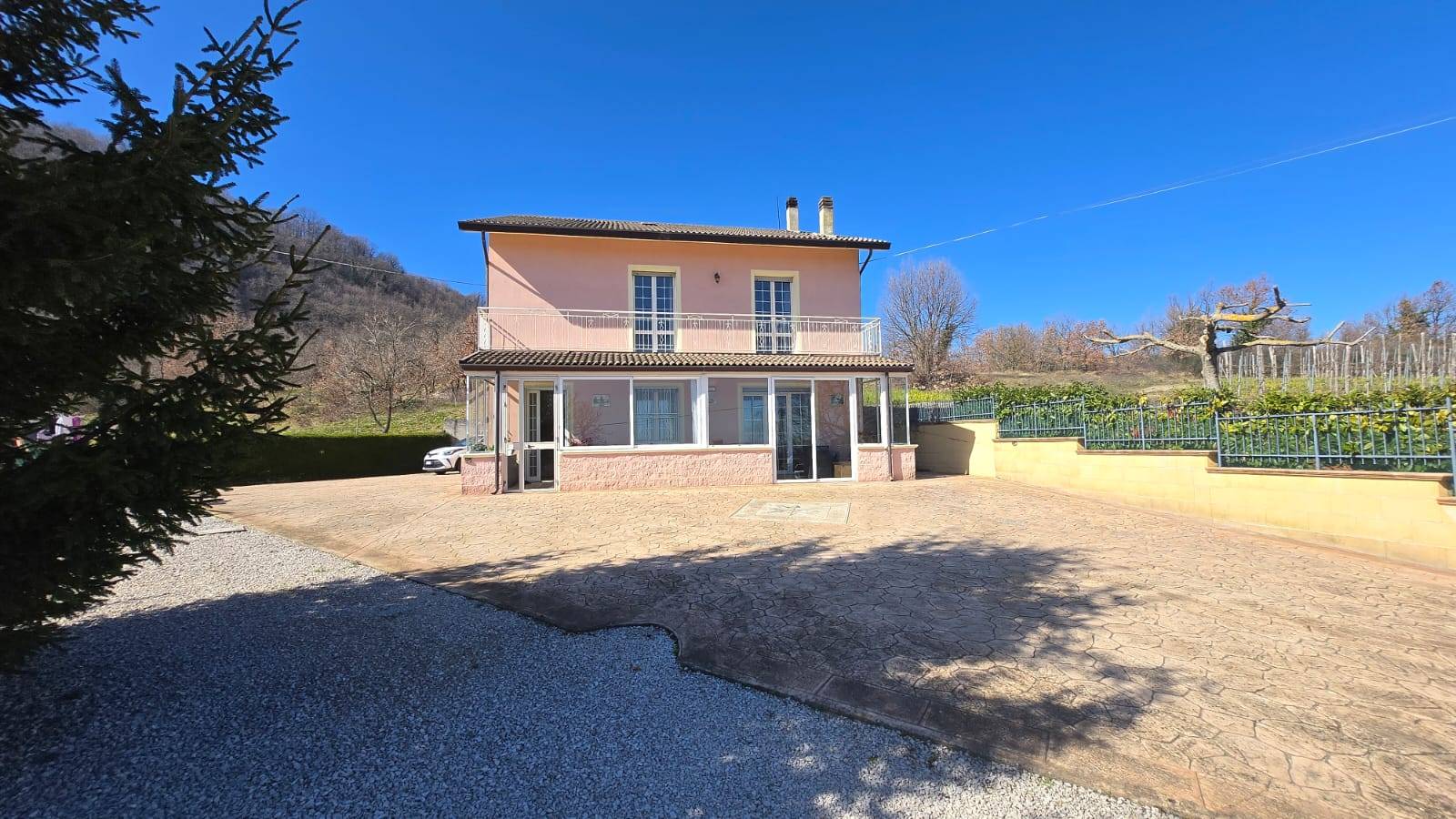 Villa in vendita a Montemarano