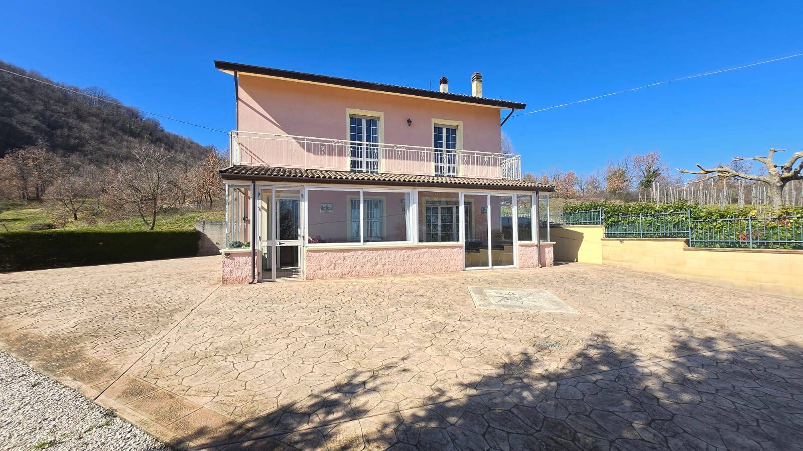 Villa in vendita a Montemarano