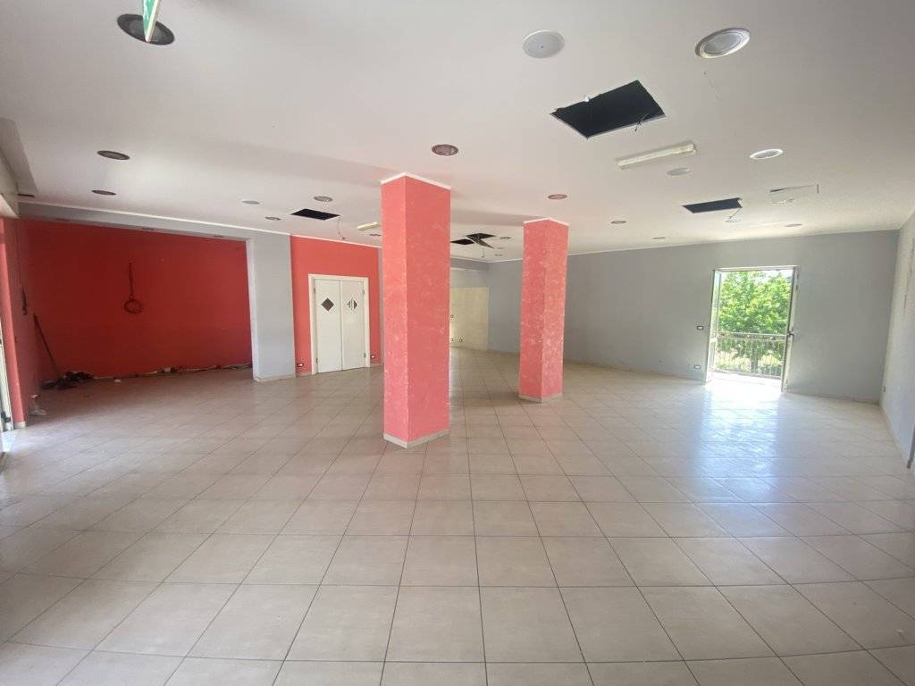 Soluzione indipendente bifamiliare in vendita a Volturara Irpina