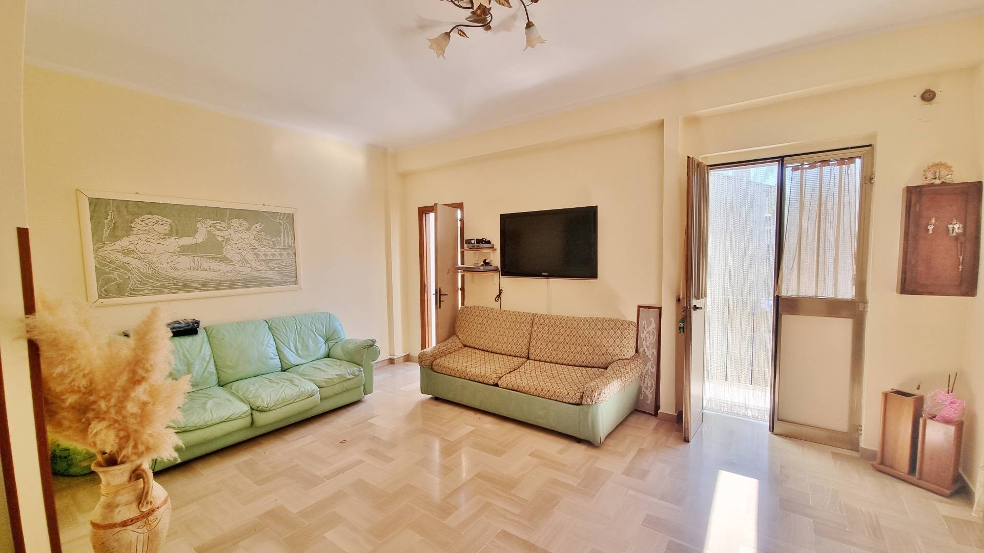 Casa Indipendente in vendita a Vallesaccarda