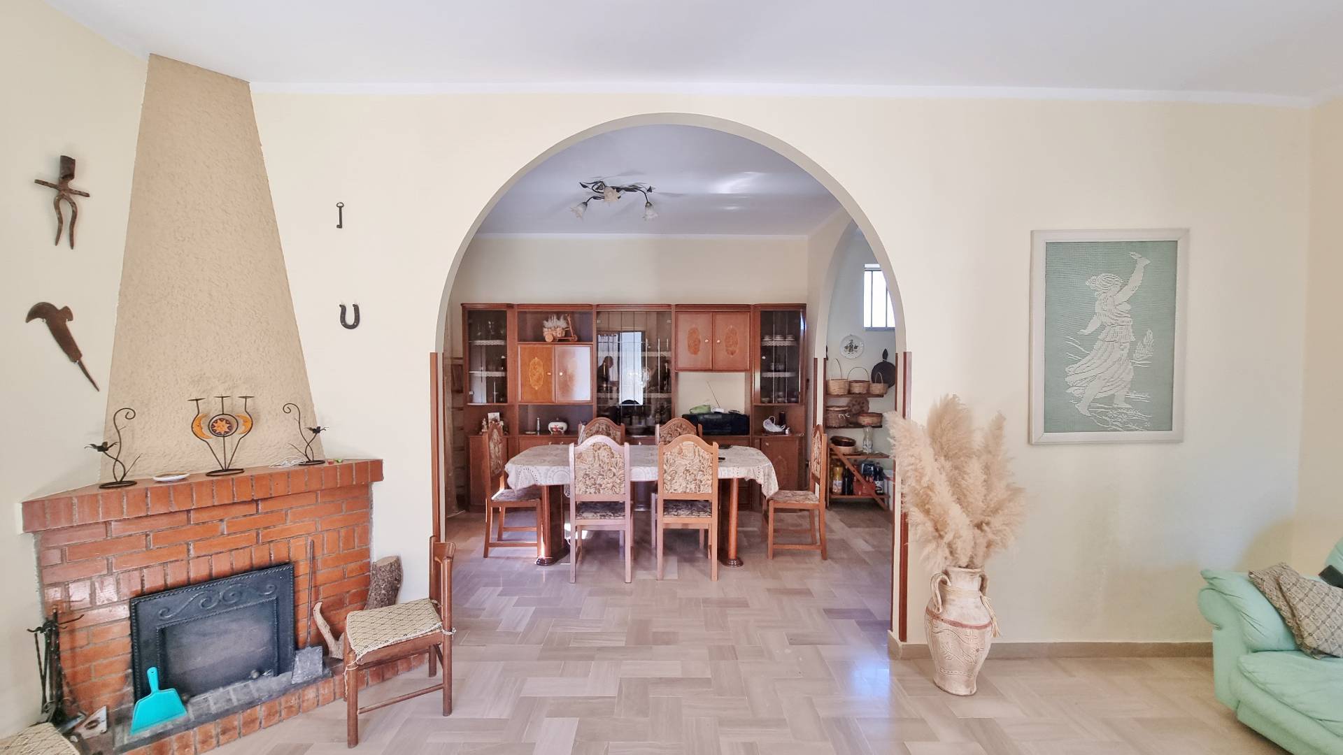 Casa Indipendente in vendita a Vallesaccarda