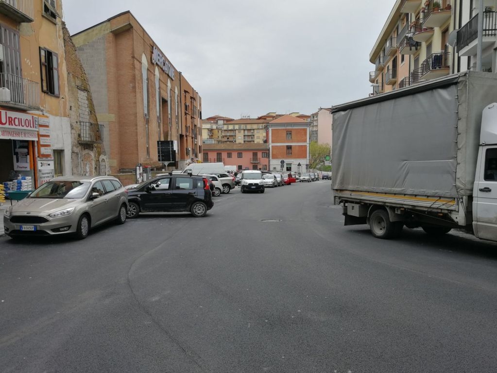 Box/ Posto auto in vendita a Avellino