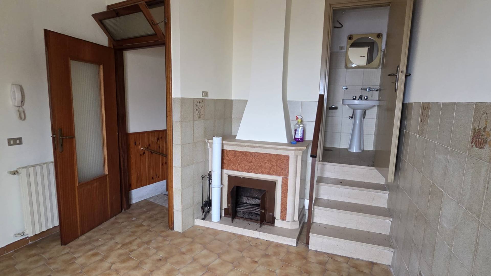 Casa Semindipendente in vendita a Castelfranci