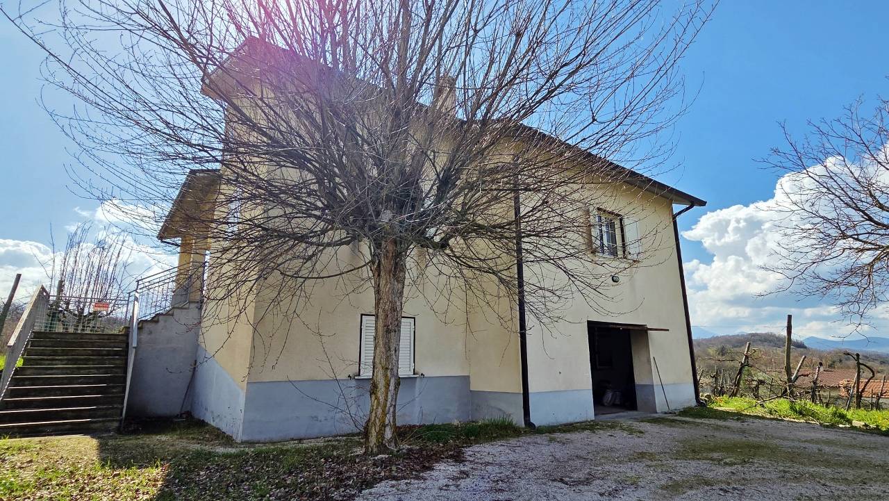 Casa Indipendente in vendita a Torella dei Lombardi