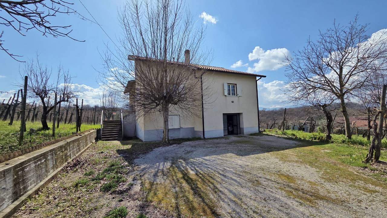 Casa Indipendente in vendita a Torella dei Lombardi
