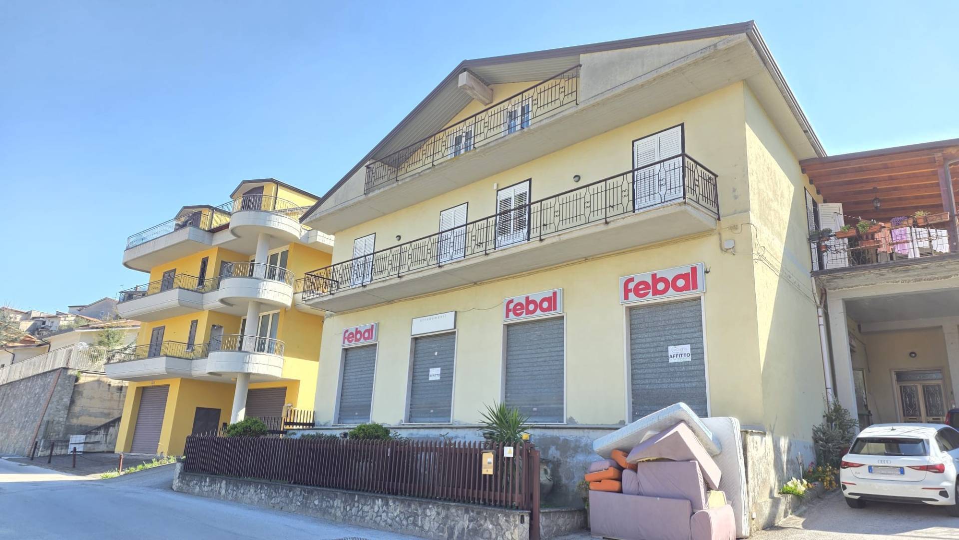 Attivit commerciale in affitto a Castelfranci