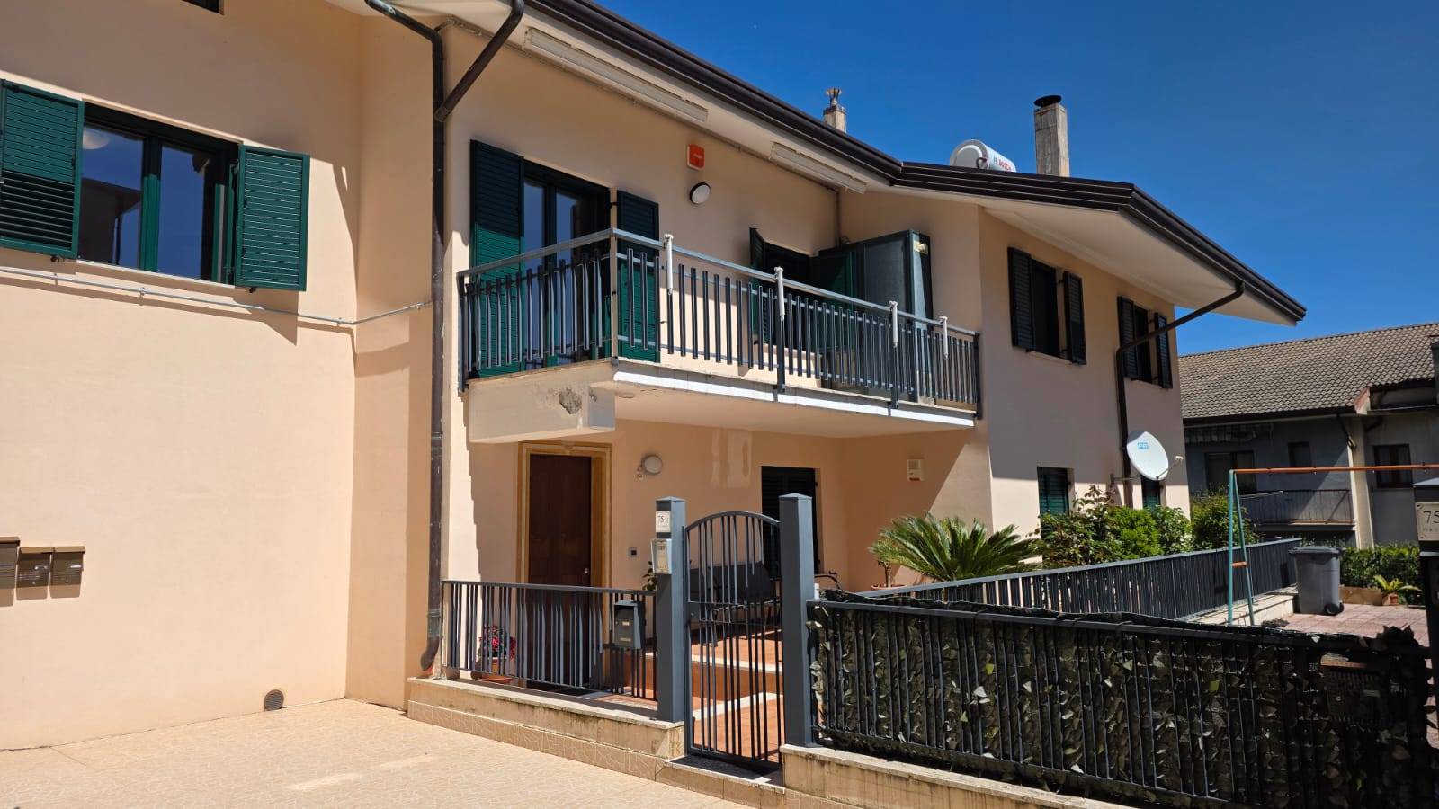 appartamento con terrazzo in vendita a Montella