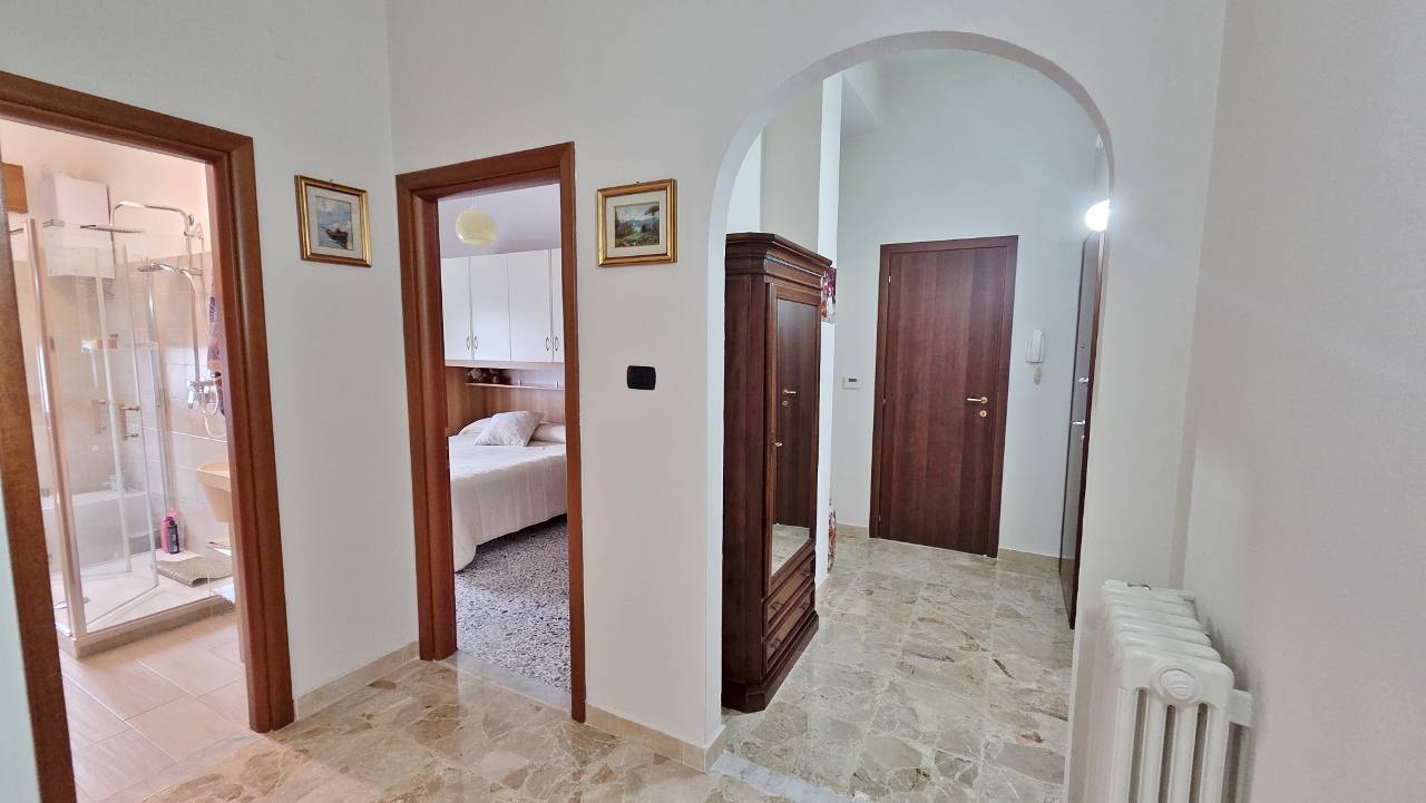 Casa Indipendente in vendita a Castel Baronia