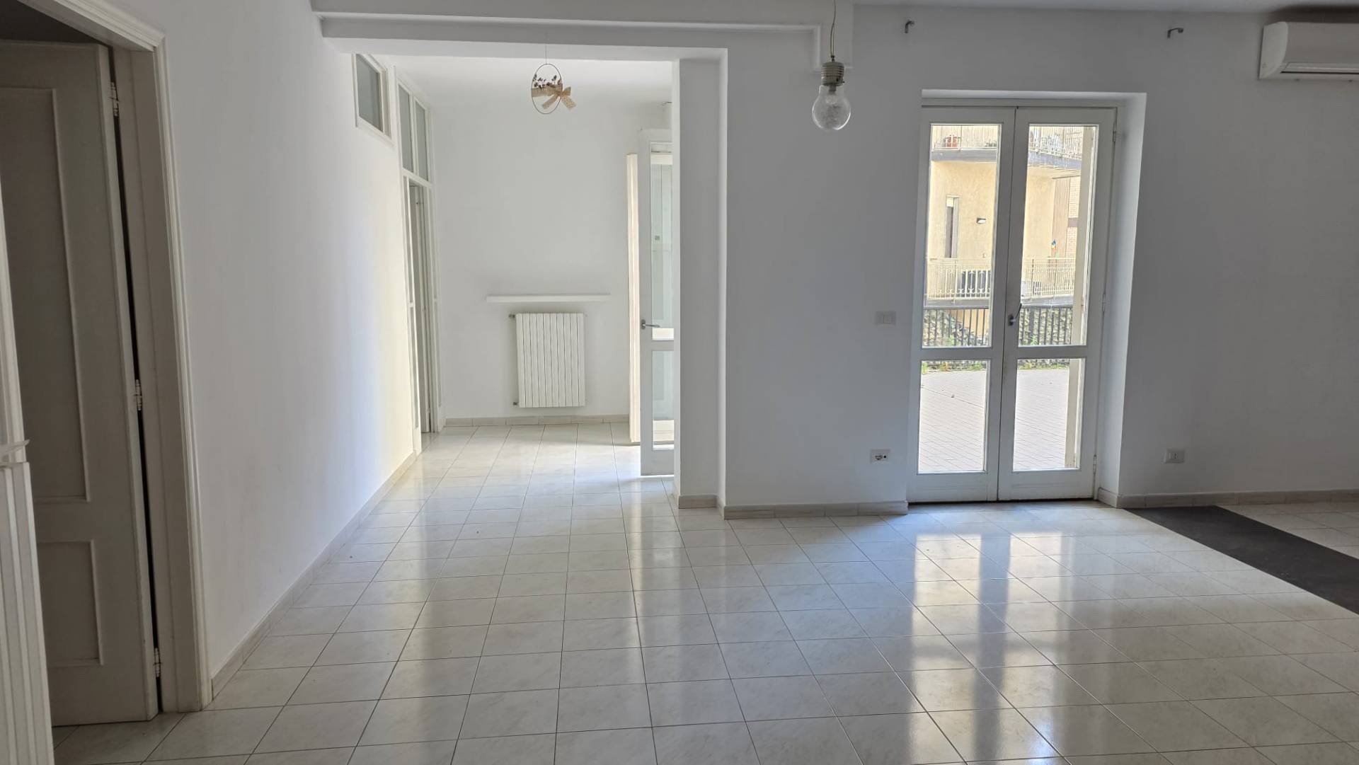 appartamento con terrazzo in vendita a Atripalda