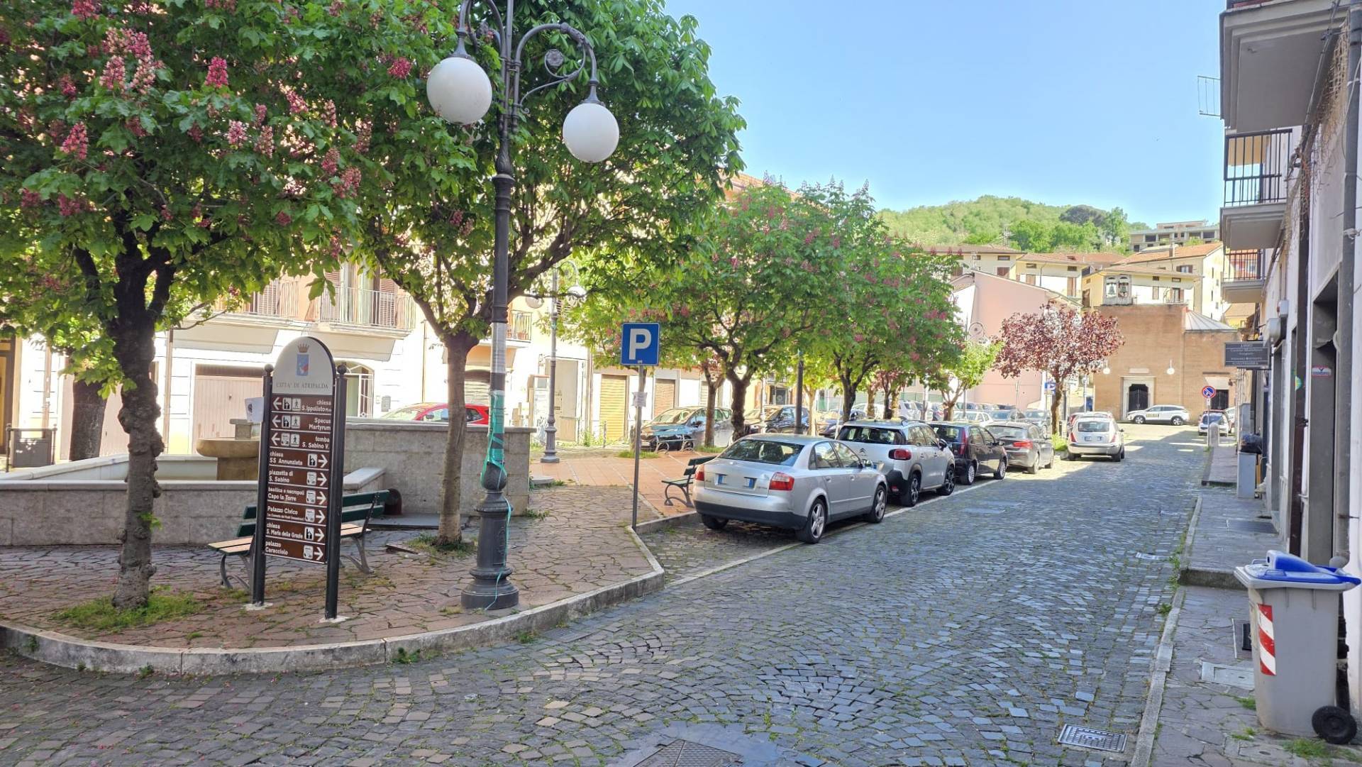 appartamento con terrazzo in vendita a Atripalda