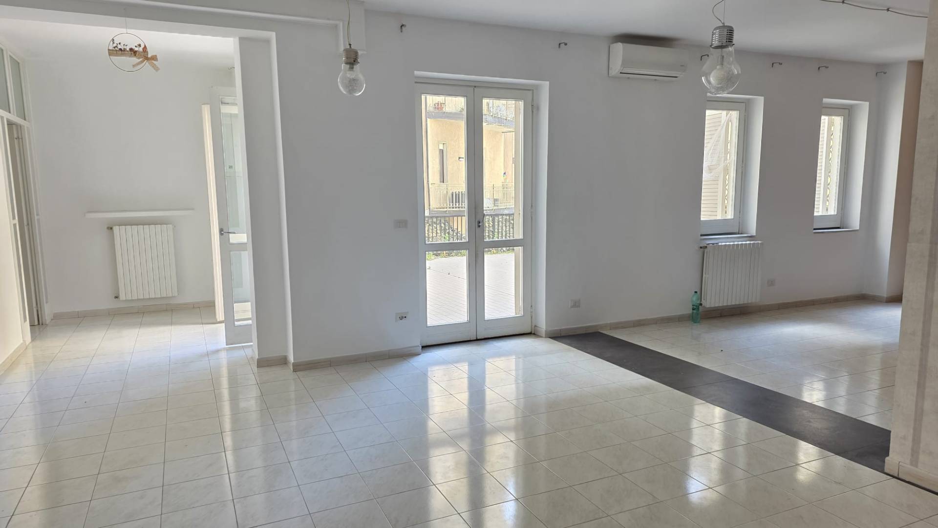 appartamento con terrazzo in vendita a Atripalda