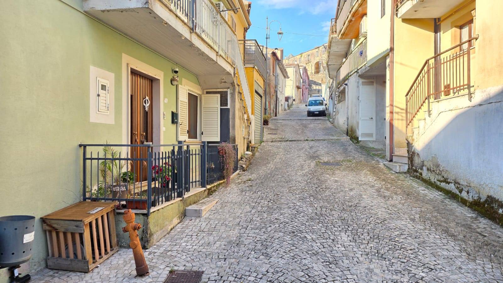 Casa Indipendente in vendita a Tufo
