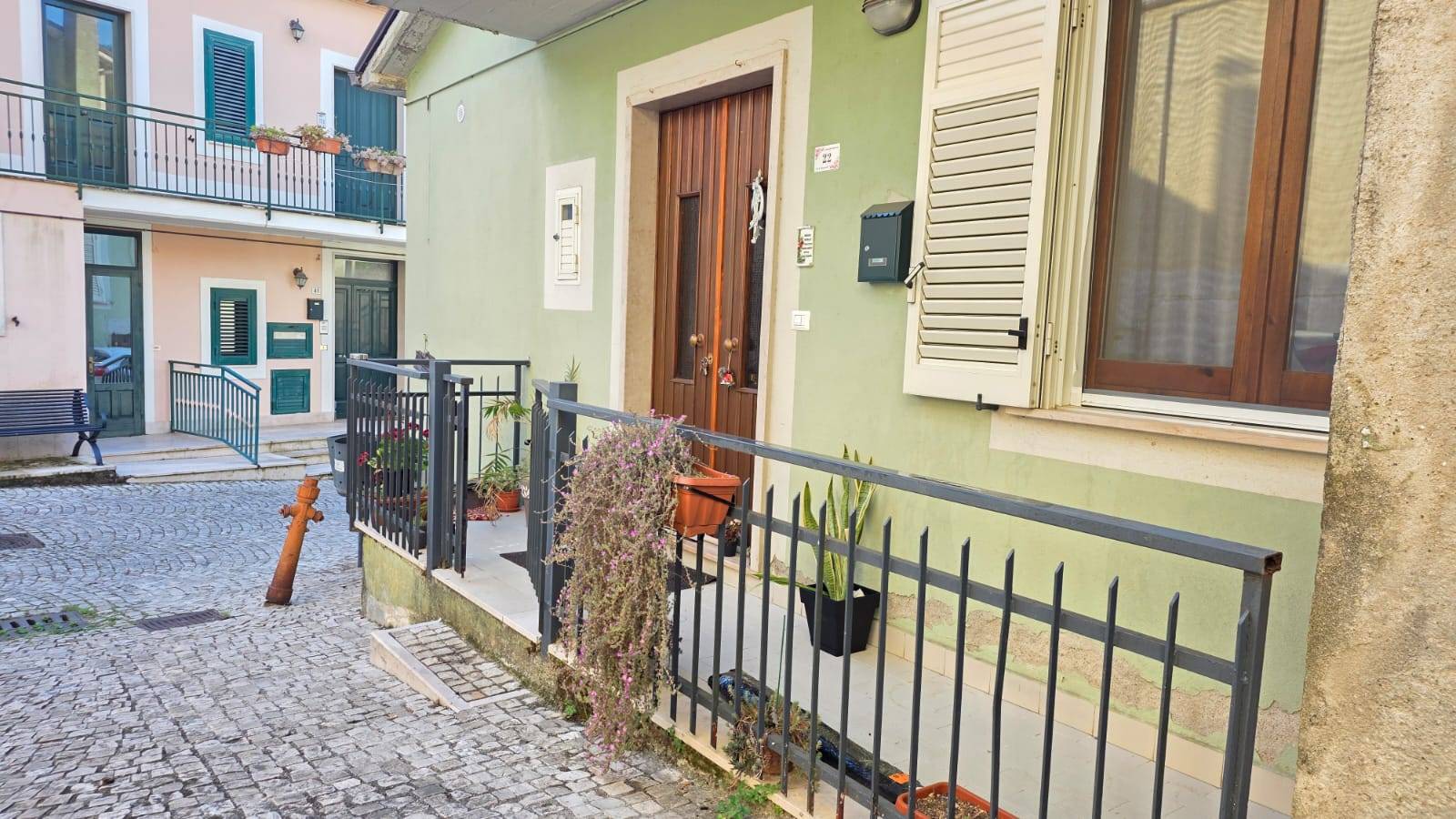 Casa Indipendente in vendita a Tufo